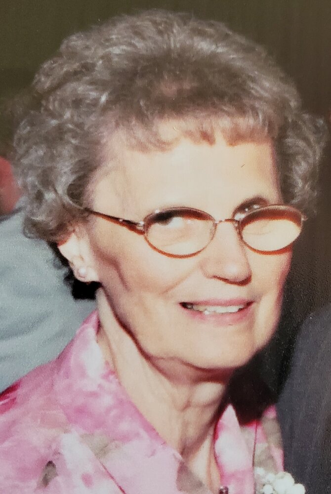 Lois Oestrich